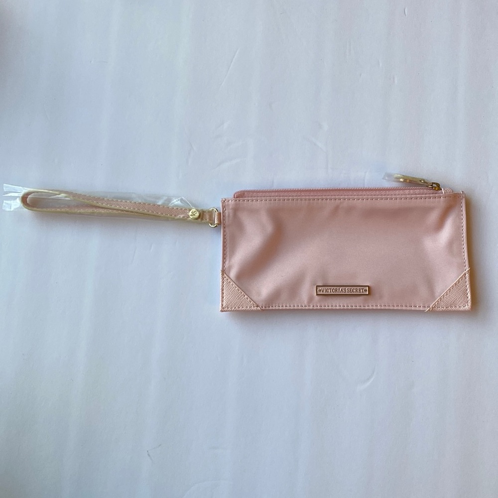 RARE 2009 Victoria’s Secret light pink zip top wristlet